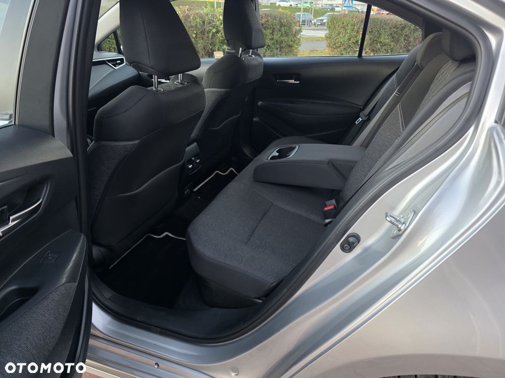 Toyota Corolla 1.8 Hybrid Style - 31