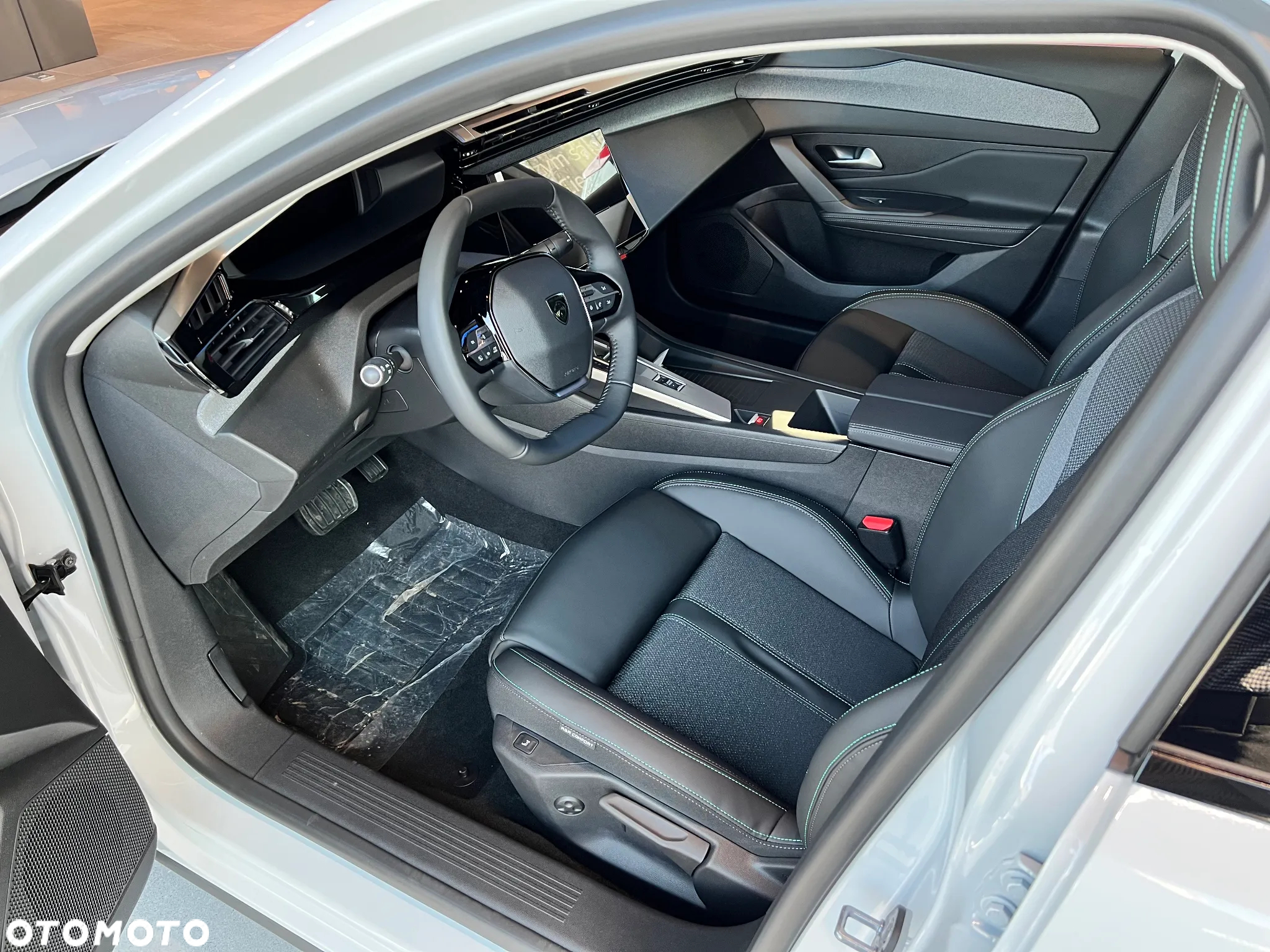 Peugeot 408 1.2 PureTech mHEV Allure S&S e-DSC6 - 11