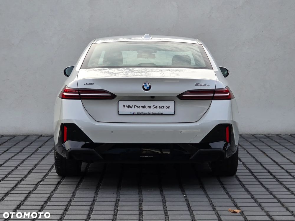 BMW Seria 5 520d xDrive - 5