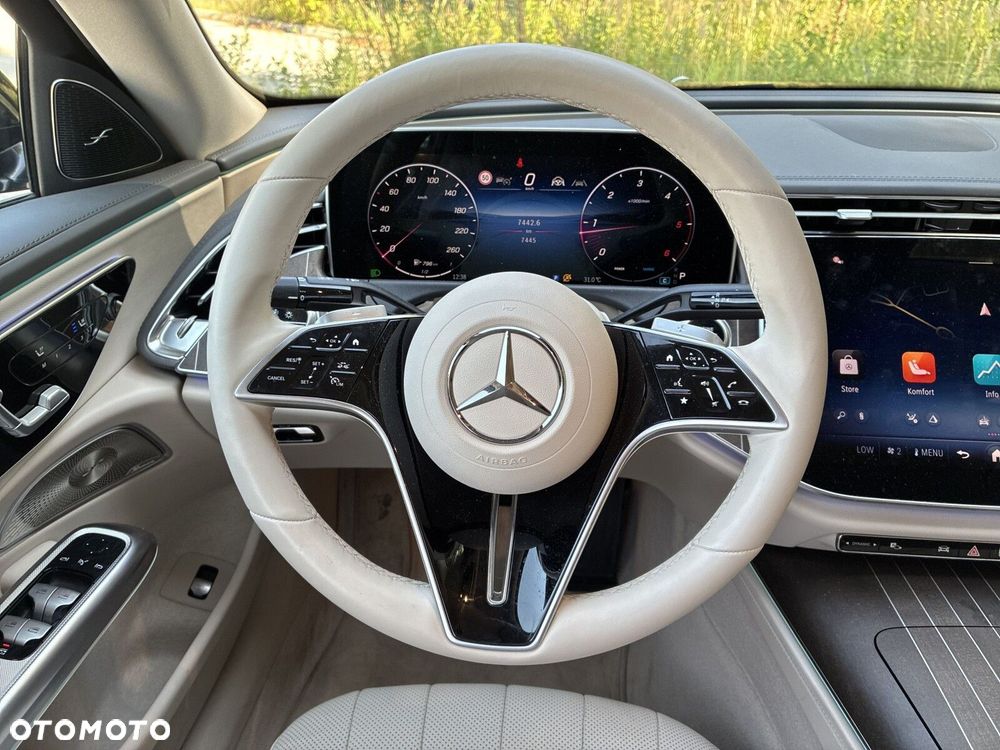 Mercedes-Benz Klasa E - 16
