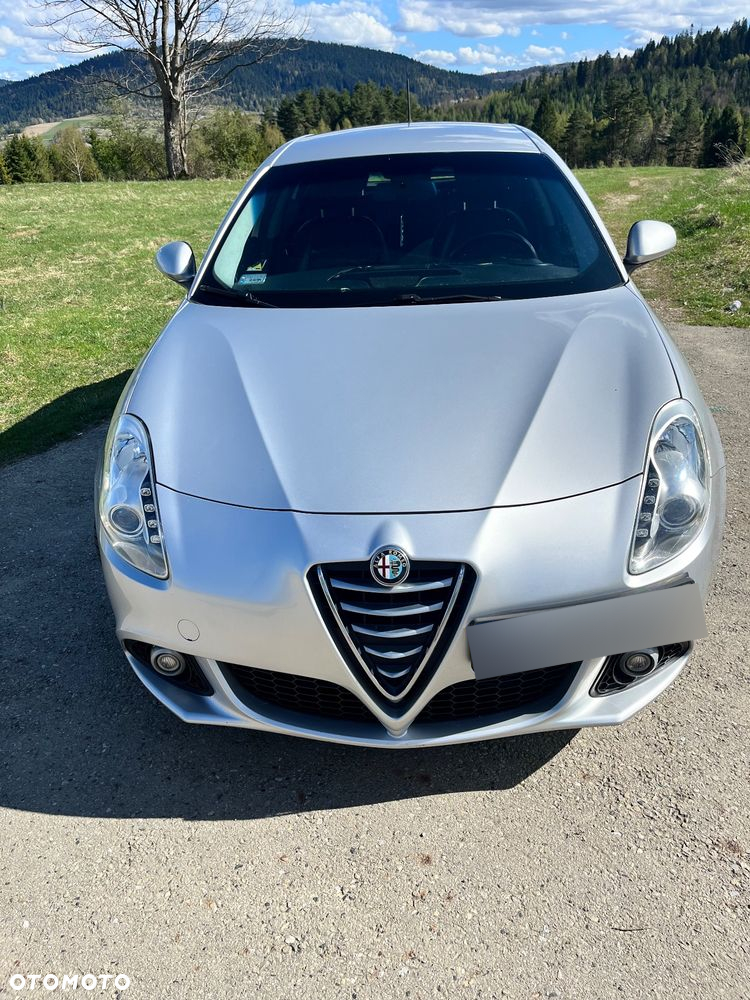 Alfa Romeo Giulietta 2.0 JTDM Distinctive - 8