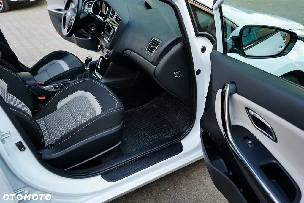 Kia Ceed - 17