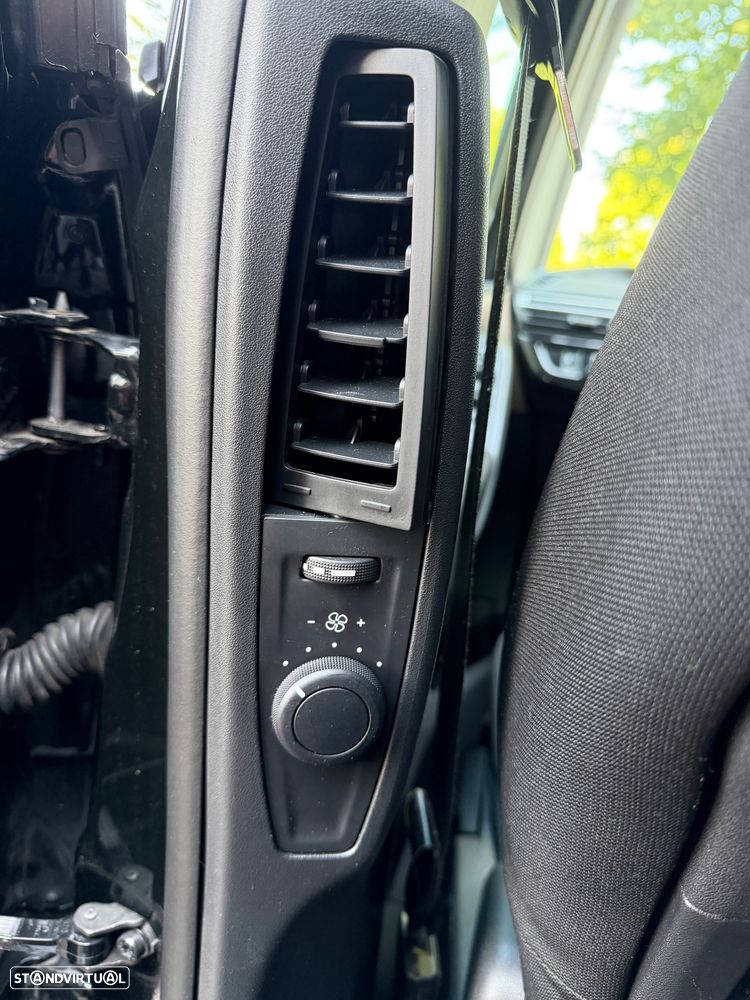 Citroën C4 Grand Picasso 1.6 e-HDi Collection ETG6 J17 - 29