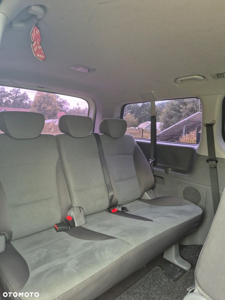 Hyundai H-1 2.5 CRDi Travel Comfort - 20