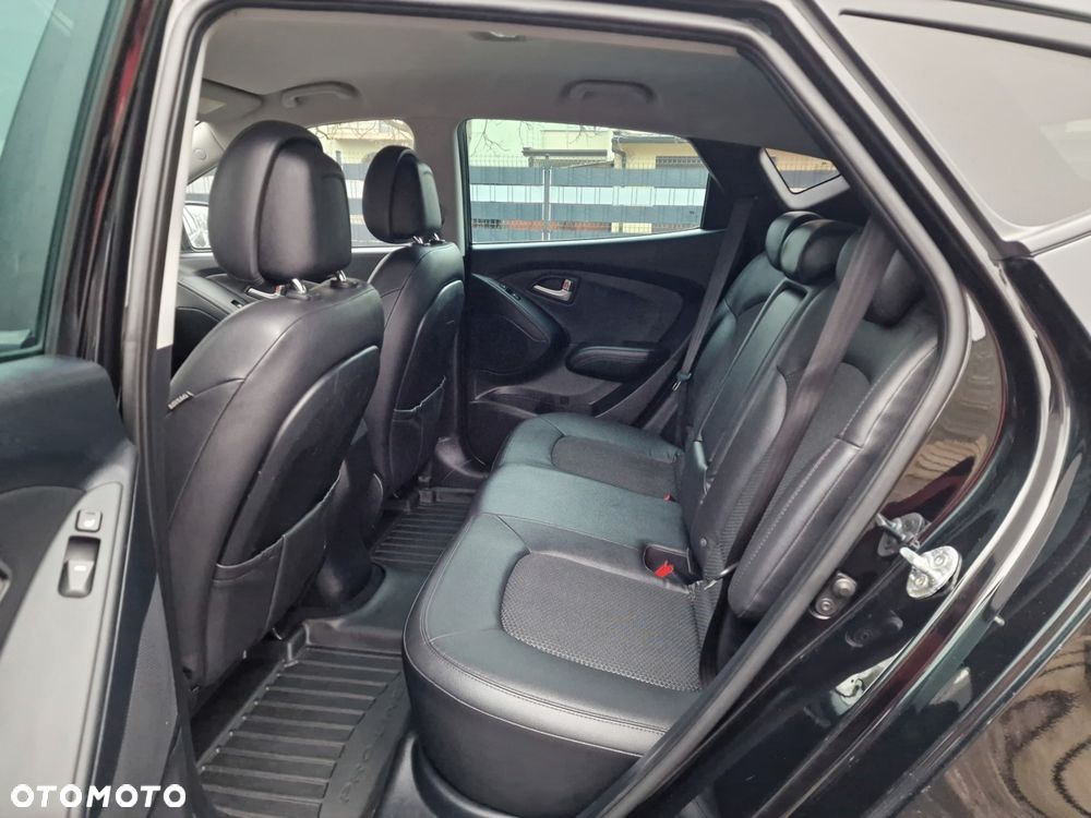 Hyundai ix35 1.7 CRDi 2WD blue Style - 16