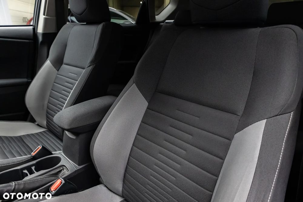 Toyota Auris Hybrid 135 Premium - 16