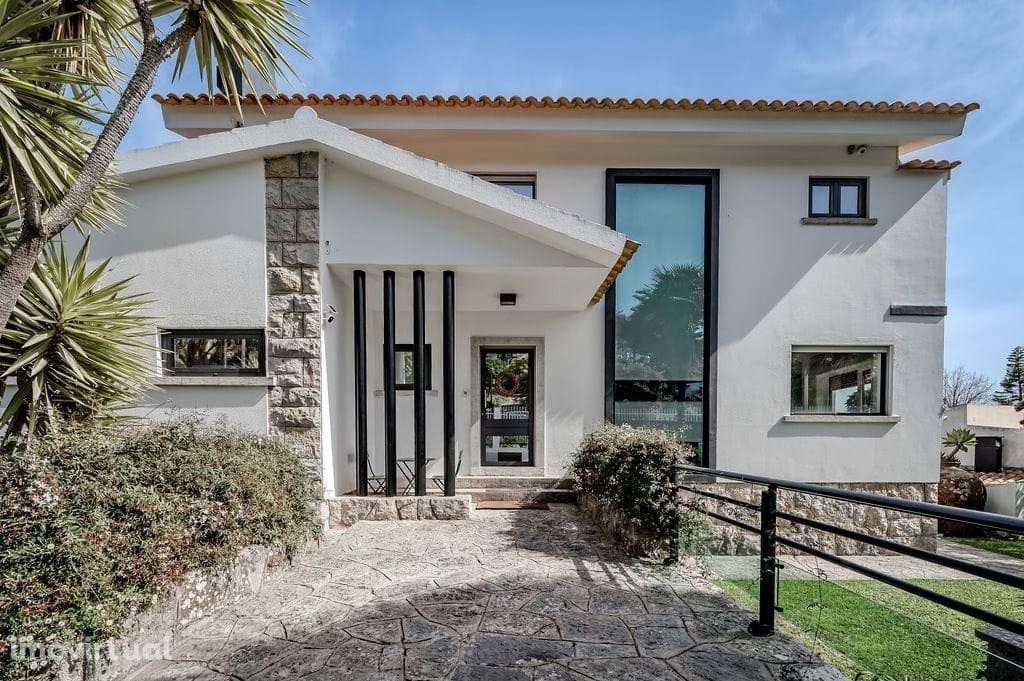 Moradia em Cascais com Jardim, Piscina e Áreas Amplas, para arrendar. - Grande imagem: 2/45