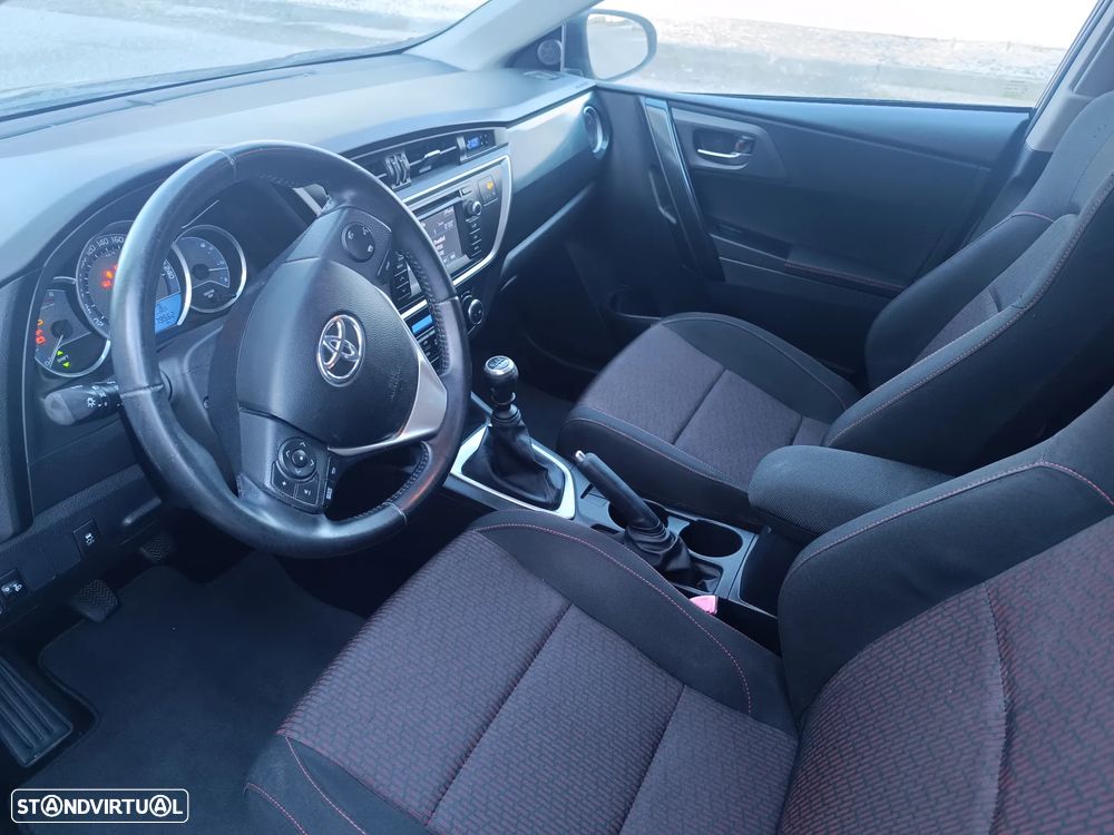 Toyota Auris Touring Sports 1.4 D-4D Comfort+Pack Sport - 3