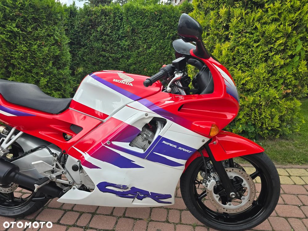 Honda CBR - 11