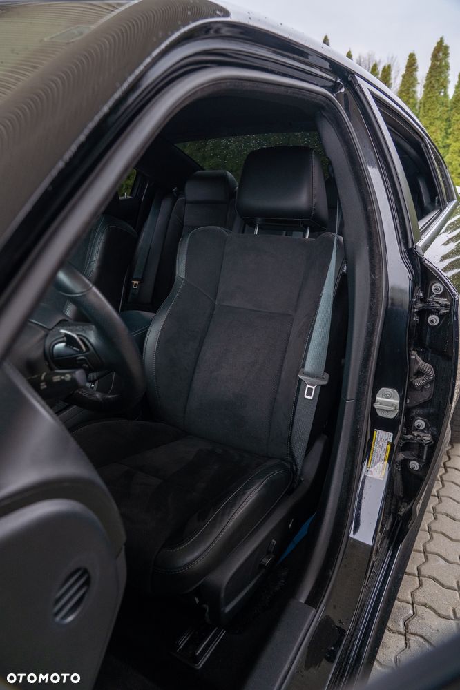 Dodge Charger 5.7 R/T - 18