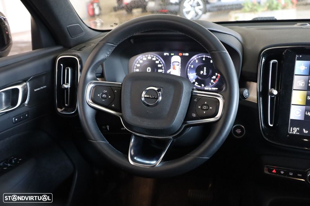 Volvo XC 40 1.5 T2 Plus Dark Auto - 15