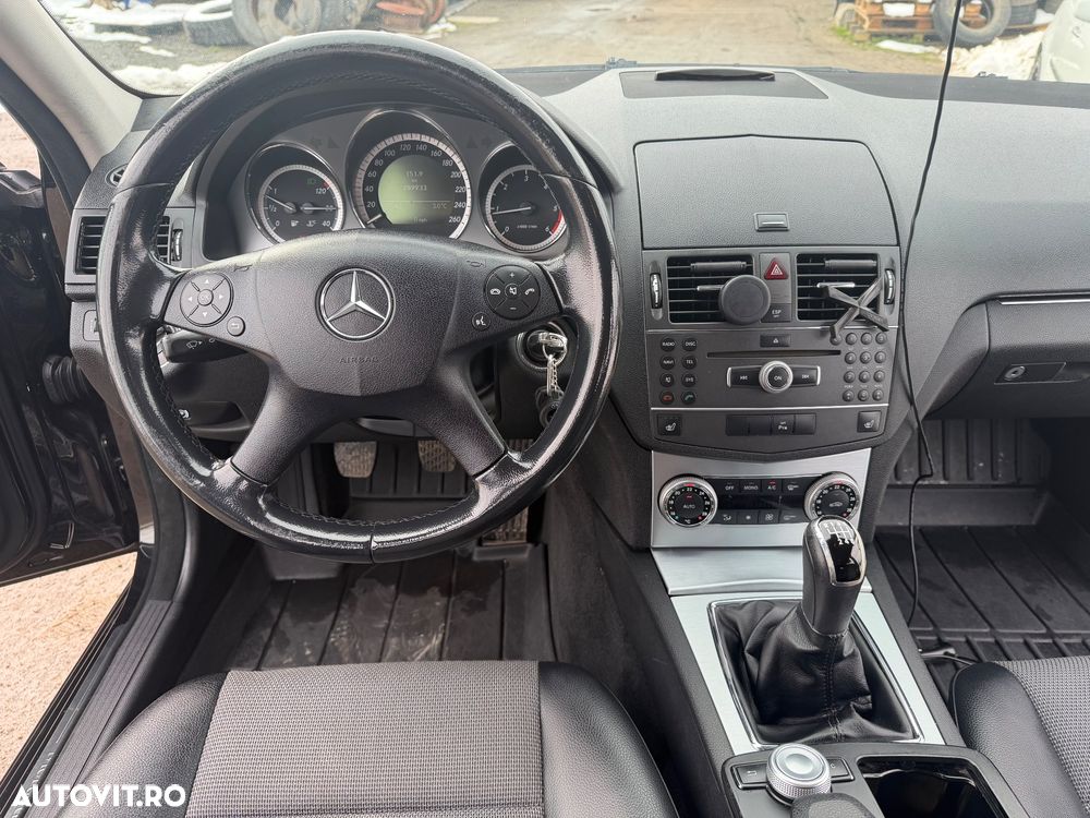 Mercedes-Benz C 220 CDI DPF BlueEFFICIENCY - 16