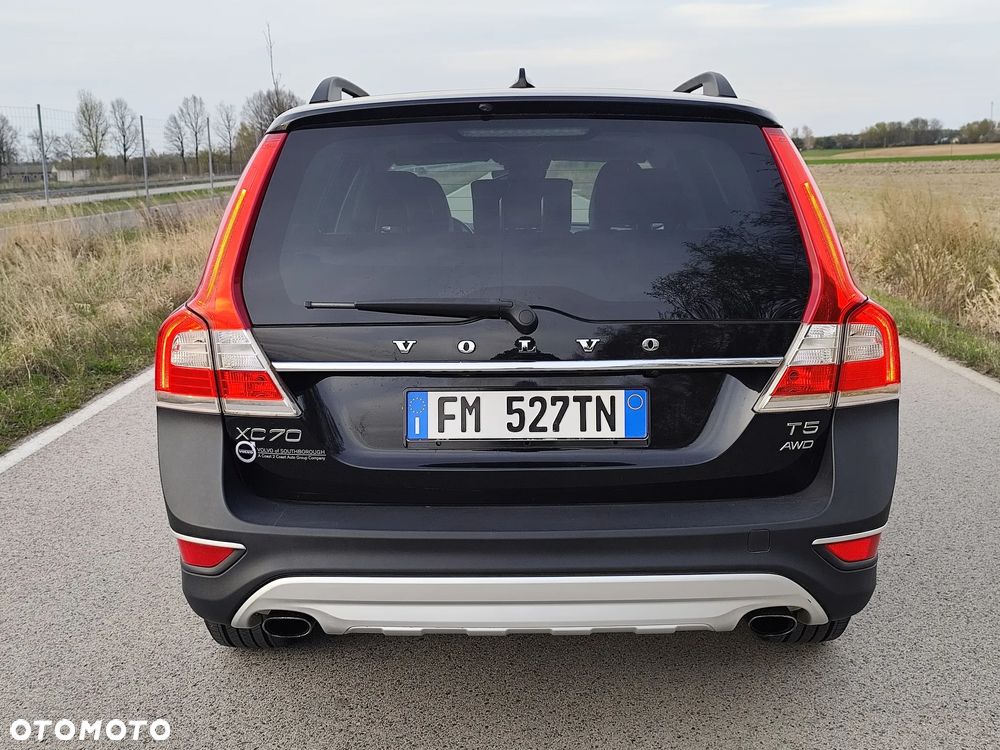 Volvo XC 70 T5 AWD Summum - 8