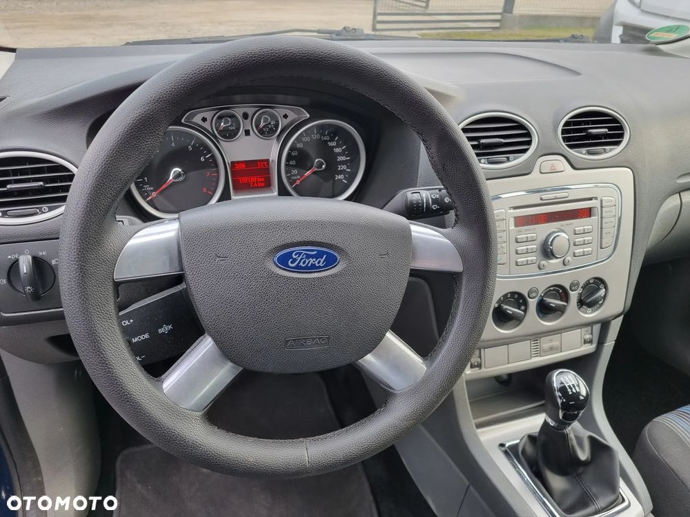 Ford Focus 1.6 16V Style - 13