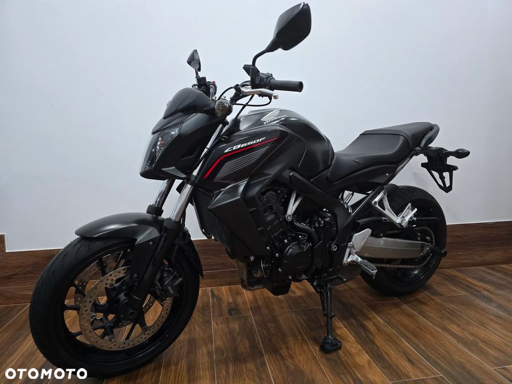 Honda CB - 4