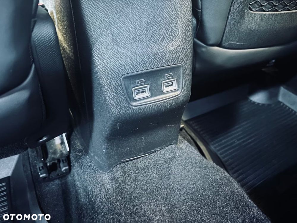 Peugeot 2008 136 GT - 27