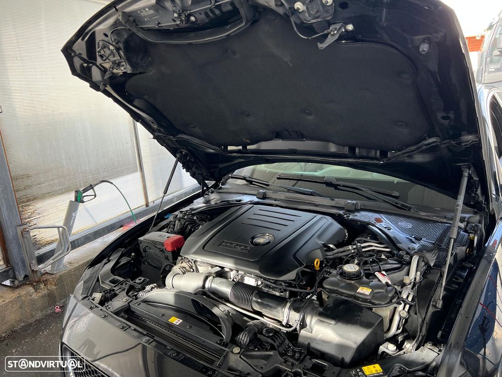 Jaguar XE 2.0 D Prestige AWD Aut. - 55