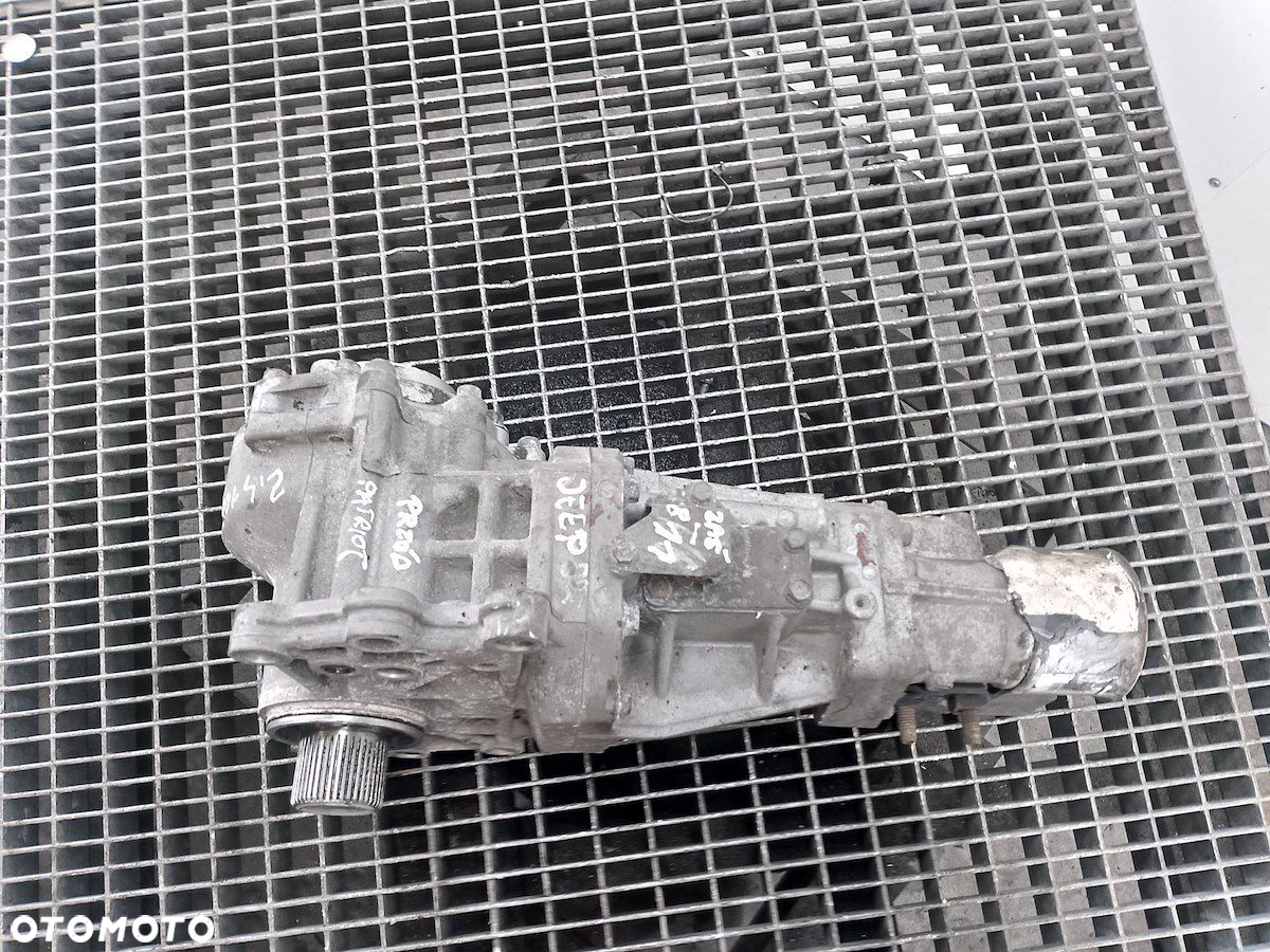 DYFERENCJAŁ PRZÓD JEEP PATRIOT P3200A067 2.4 16V - 2