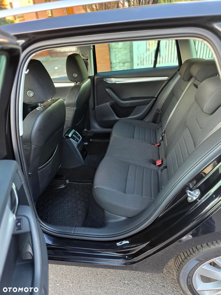 Skoda Octavia Combi 1.2 TSI Elegance - 7