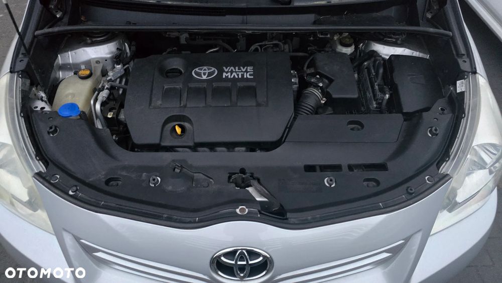 Toyota Verso 1.8 Sol 7os - 23