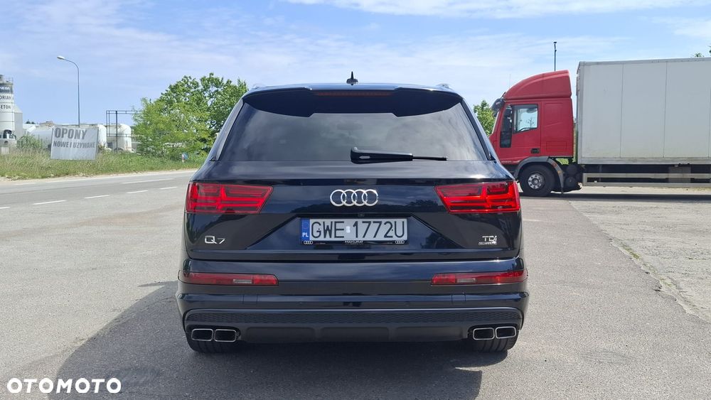 Audi Q7 - 6