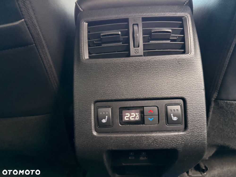 Mitsubishi Outlander - 19