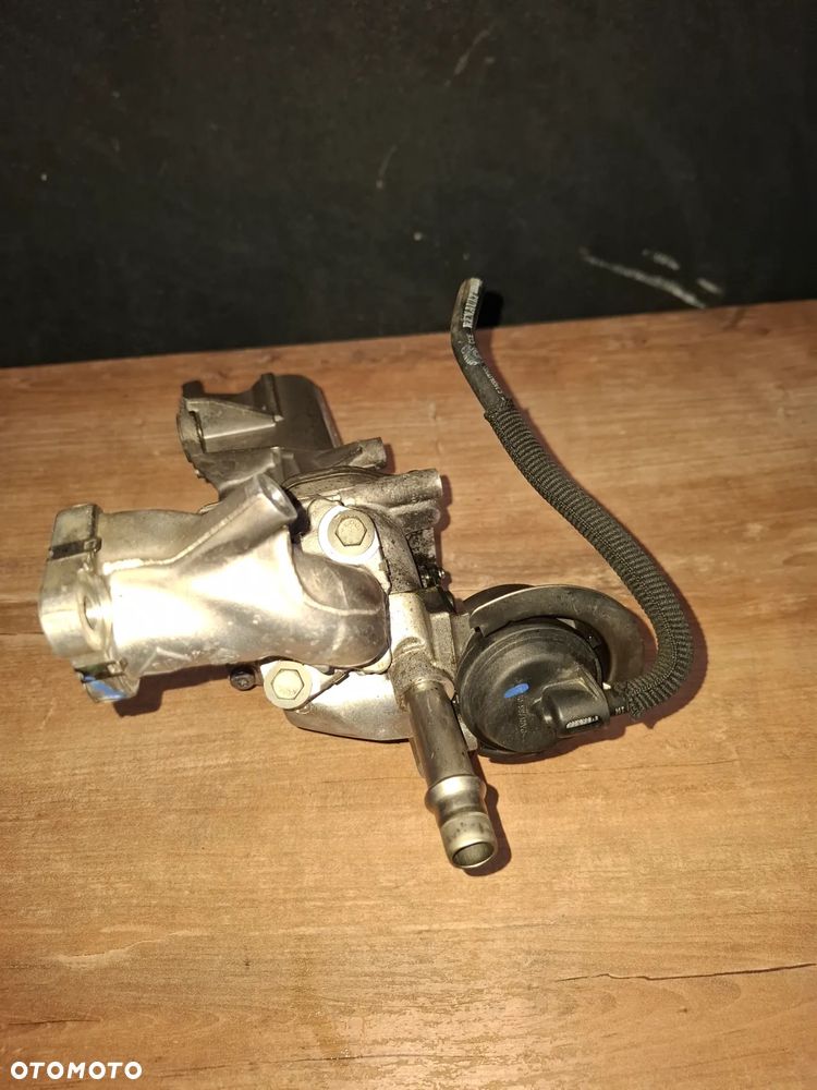 Renault chłodnica spalin 147357086R - 2