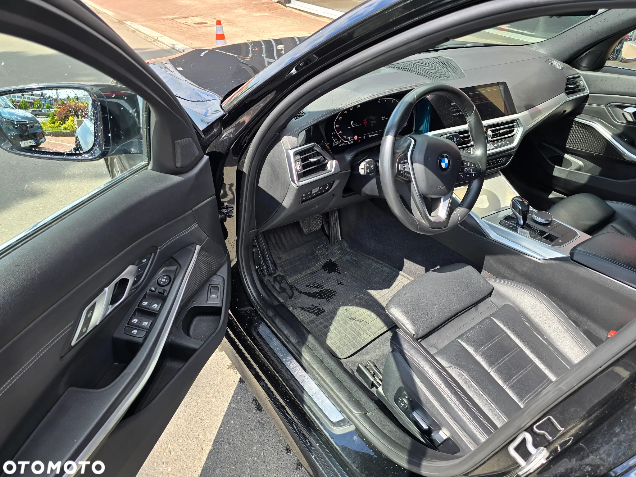 BMW Seria 3 318d Luxury Line - 16
