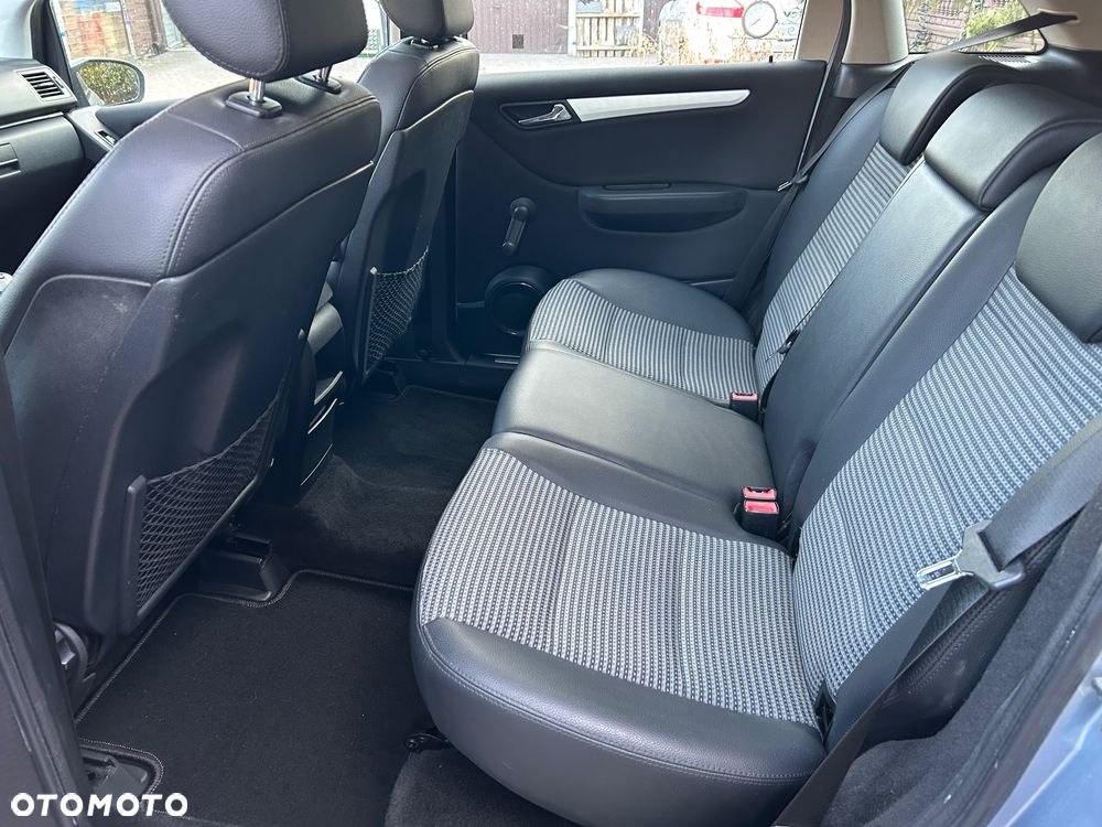 Mercedes-Benz Klasa B - 31