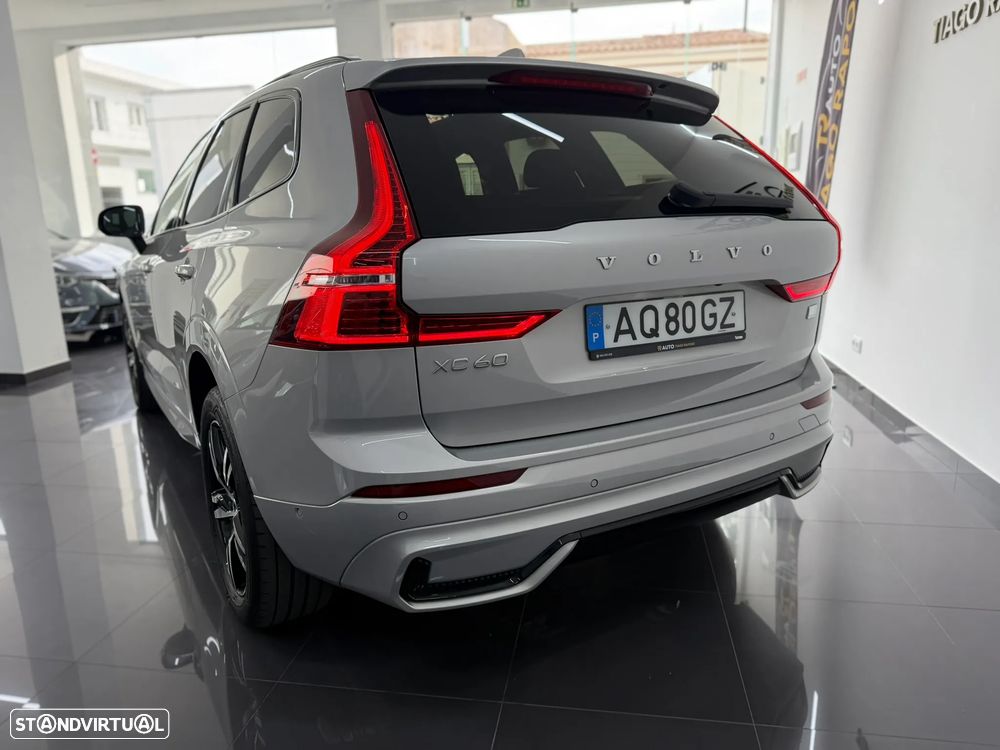 Volvo XC 60 2.0 T6 PHEV R-Design Expression AWD - 53