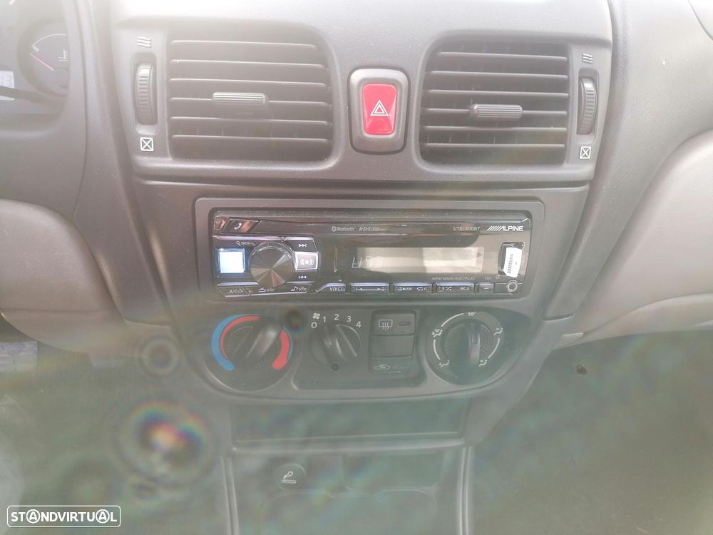 Nissan Almera 2.2 Di Elegance - 3