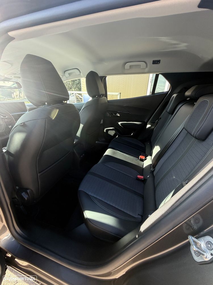 Peugeot 2008 PureTech 130 EAT8 Allure Pack - 23