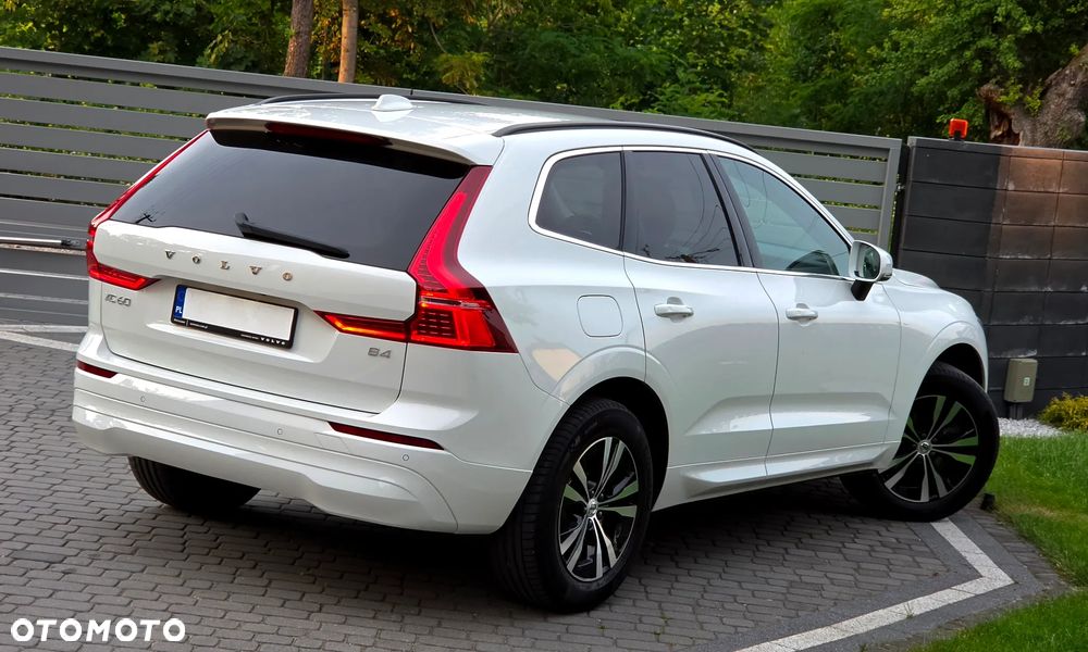 Volvo XC 60 B4 B Momentum Pro - 8