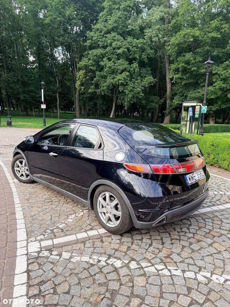 Honda Civic 1.8 Comfort - 8