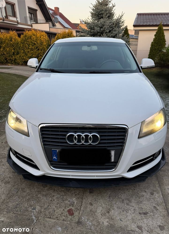 Audi A3 3-drzwiowe 1.6 TDI DPF S line Sportpaket - 3