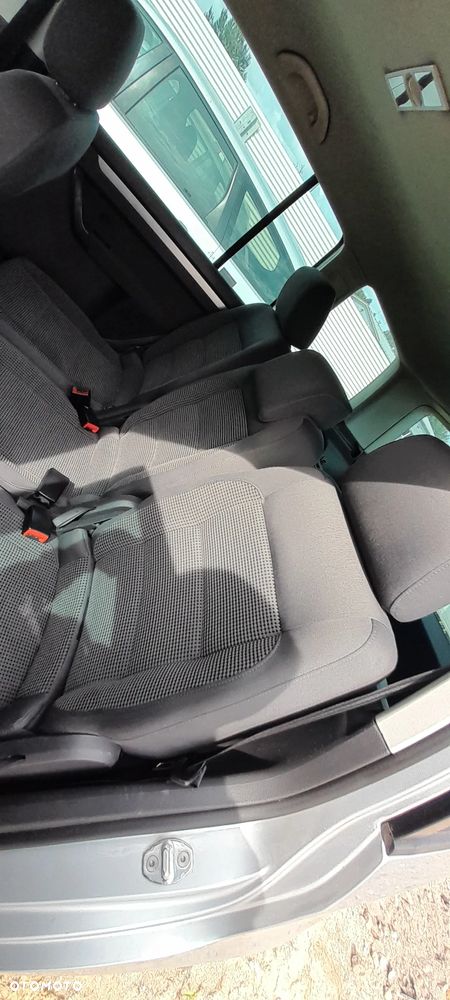 VW TOURAN I FOTEL LEWY PRAWY ŚRODKOWY TYŁ TYLNY nr. 106/7 - 3