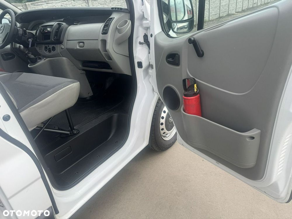 Opel Vivaro - 13
