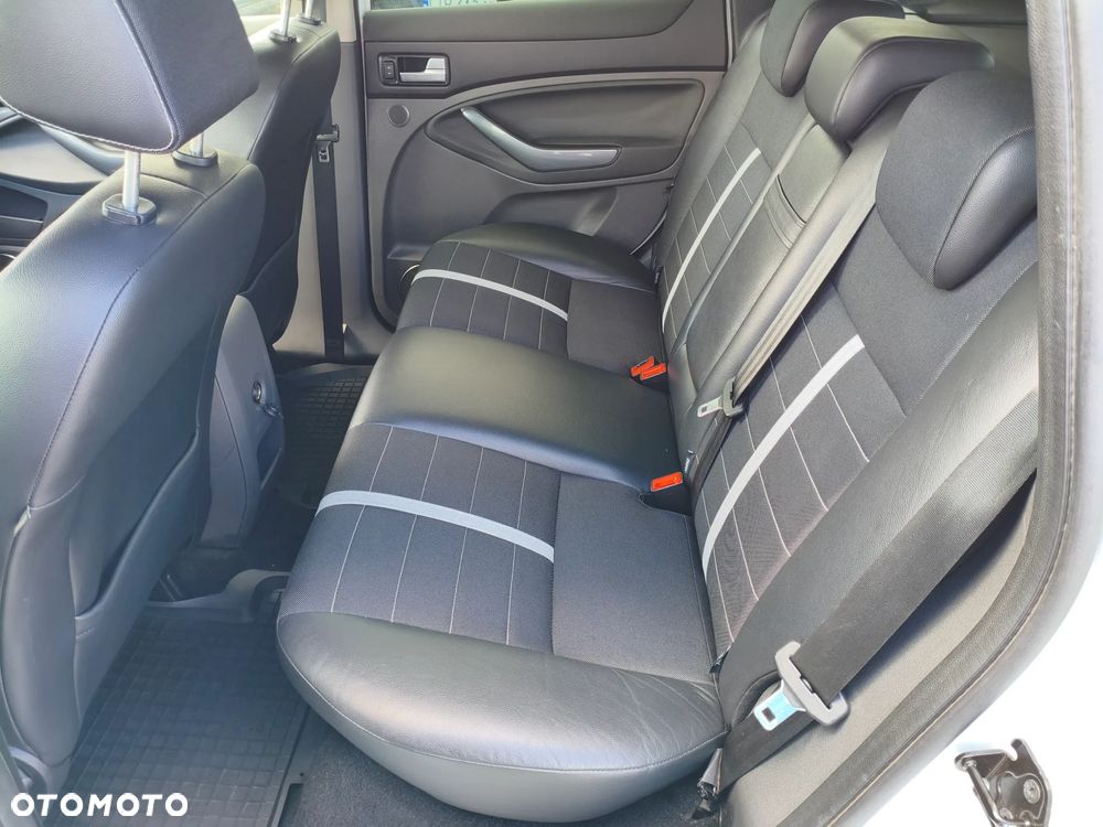 Ford Kuga 2.0 TDCi 4x4 Titanium - 18