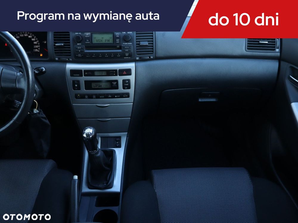Toyota Corolla - 10