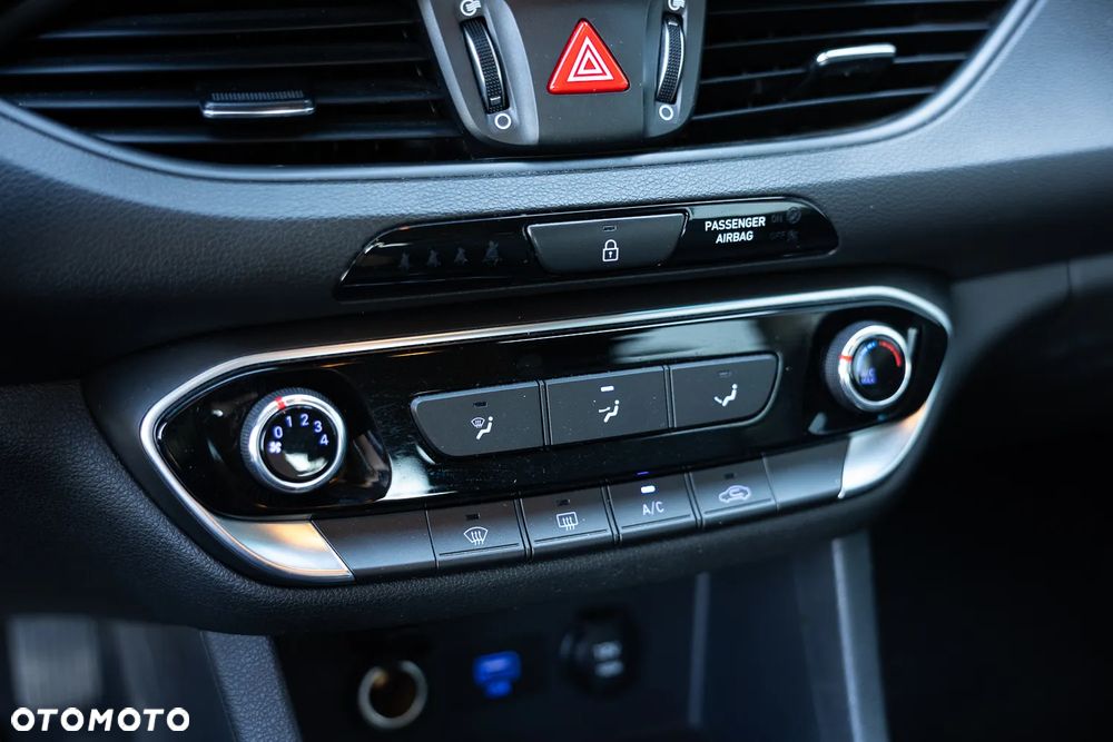 Hyundai i30 - 19