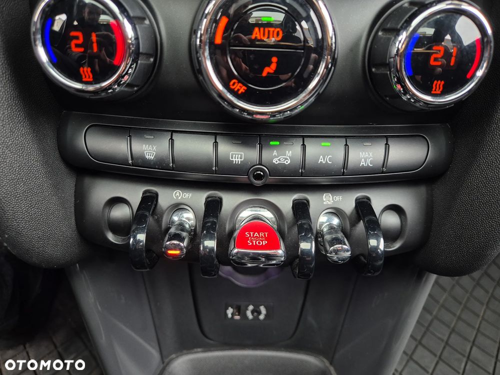 MINI Cooper Standard - 11