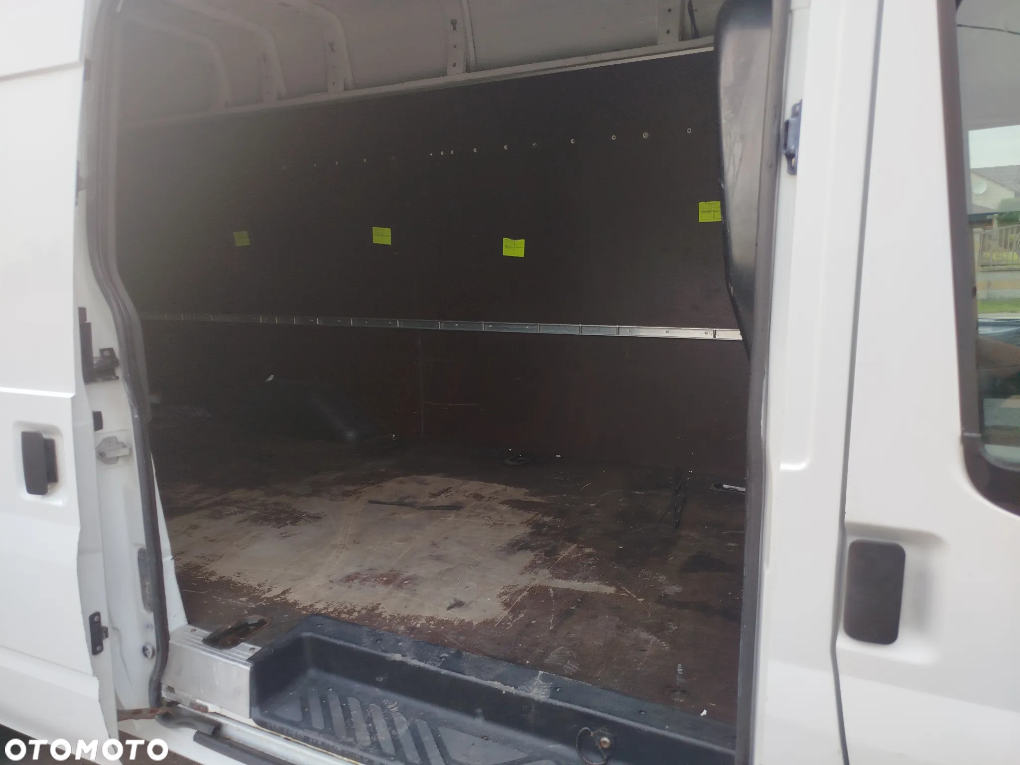Ford Transit - 12