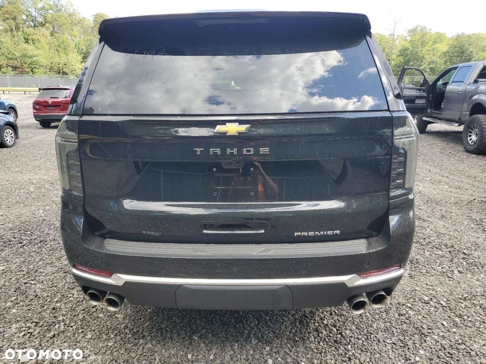 Chevrolet Tahoe - 11