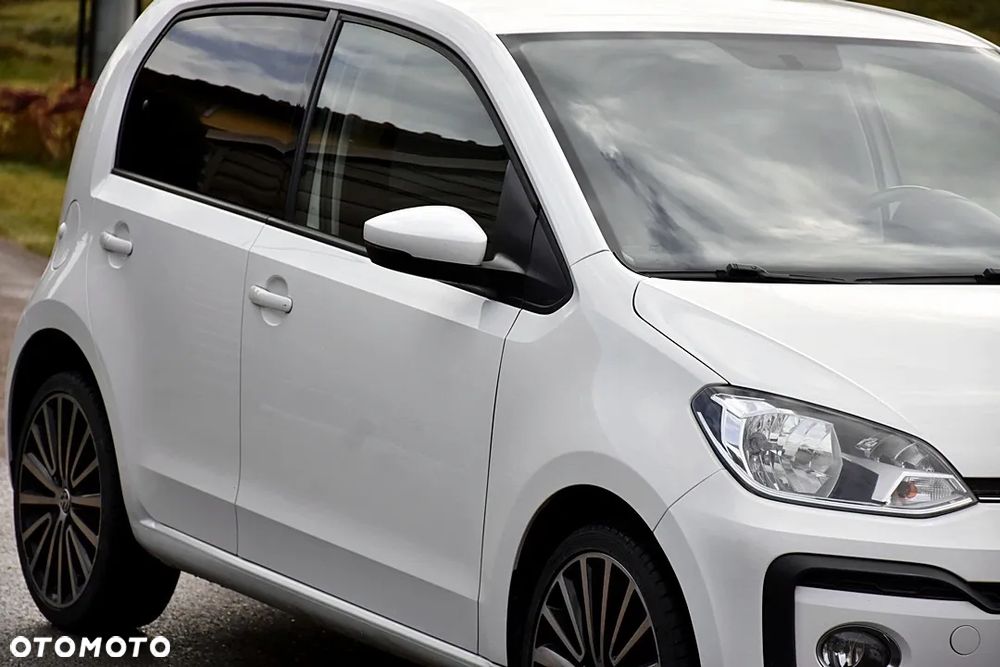 Volkswagen up! 1.0 high - 9