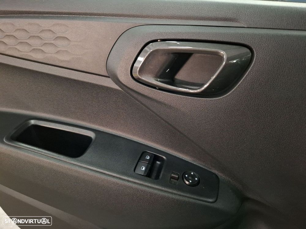 Hyundai i10 1.0 Comfort AMT - 23