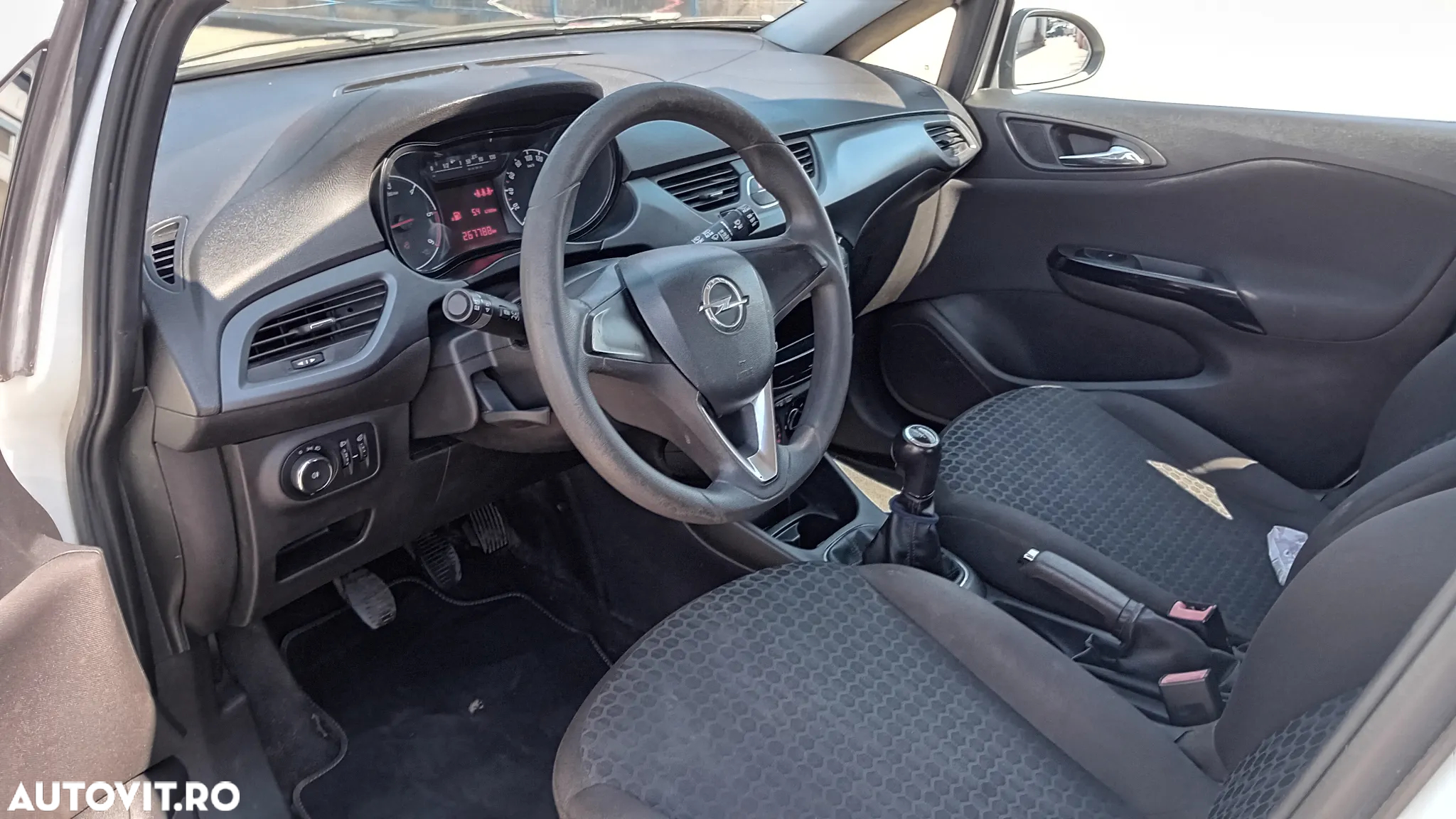 Opel Corsa 1.3 CDTI ECOTEC Drive - 2