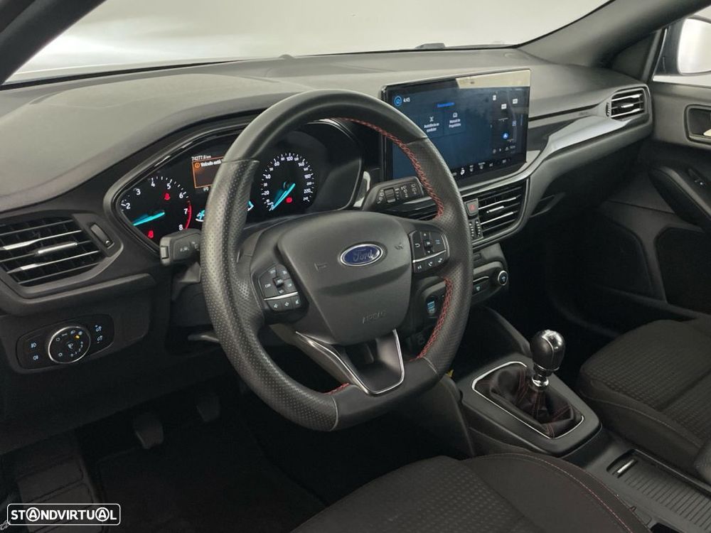 Ford Focus 1.0 EcoBoost MHEV ST-Line - 16
