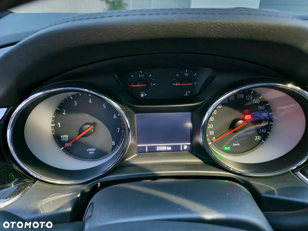 Opel Insignia - 10