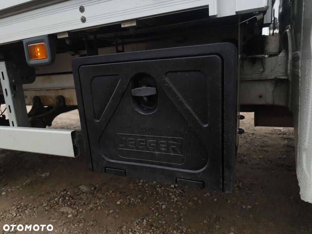 Volkswagen Crafter 35 Podwójna kabina - 29