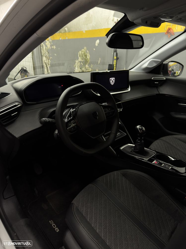 Peugeot 208 1.2 PureTech Allure - 8